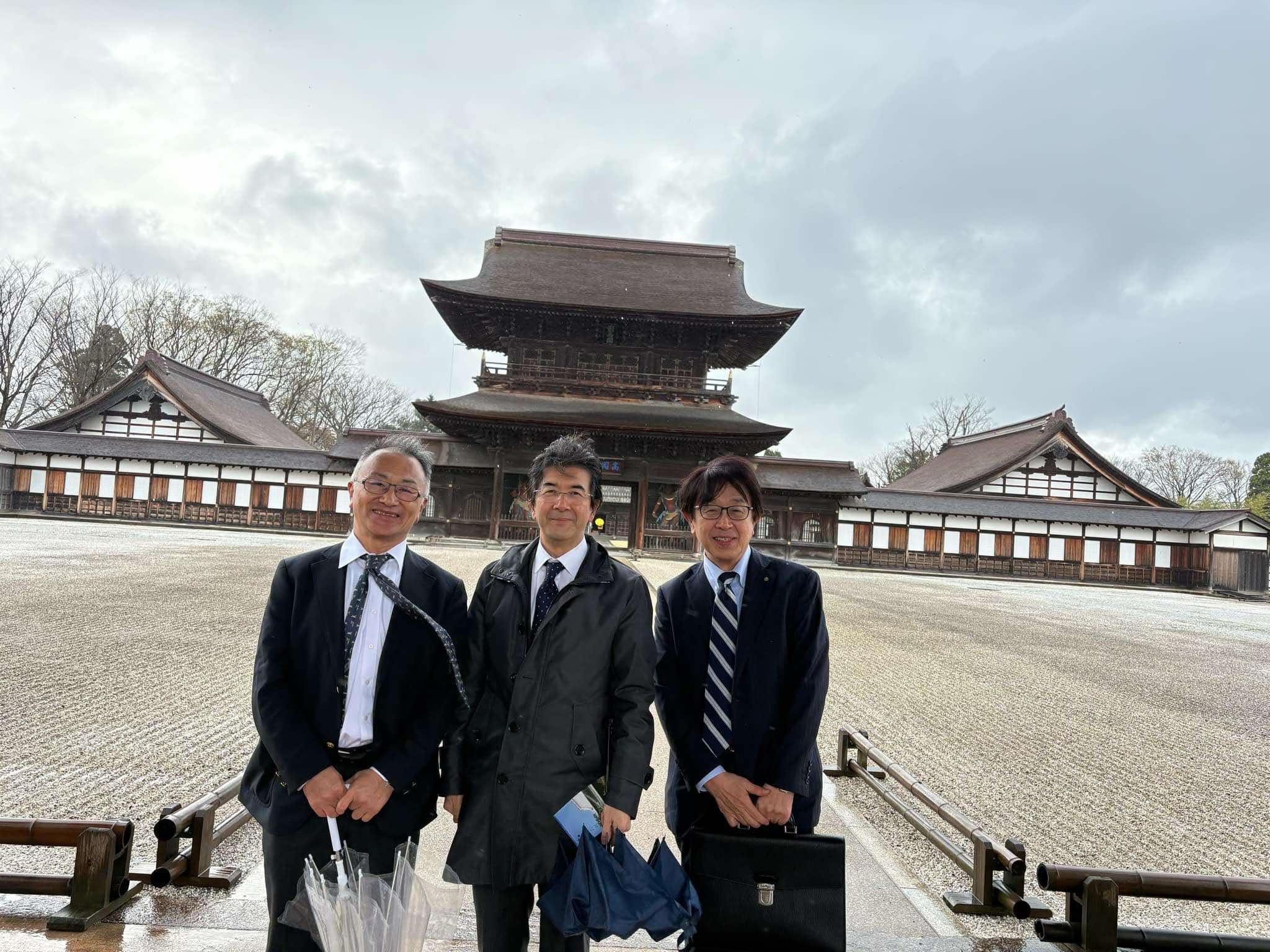 https://www.makino418.com/blog/2025/04/13/att.5Jguv9-PKdy701dQgRJLR9EWBaywLmBZnftfM09ntjY.jpeg
